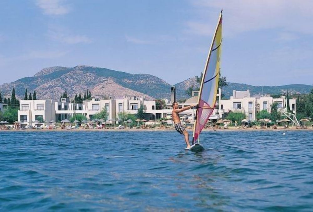 Ambrosia Hotel Beach & Spa 61/70