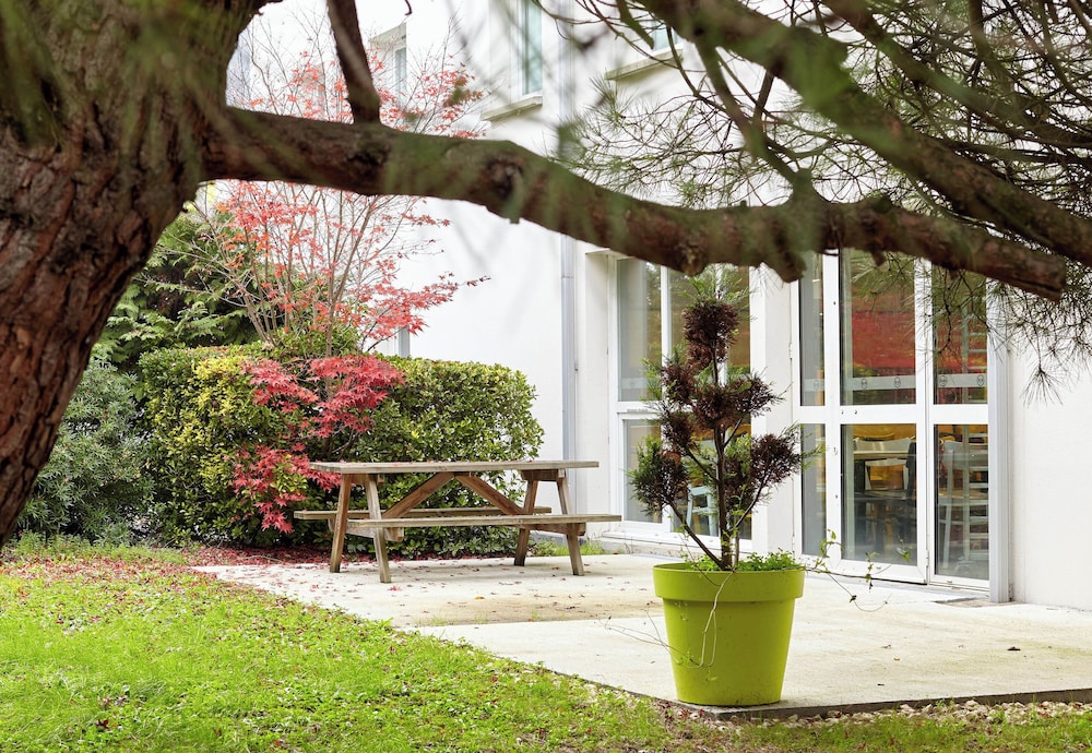 B&B HOTEL Evry Lisses 3 etoiles 37/43