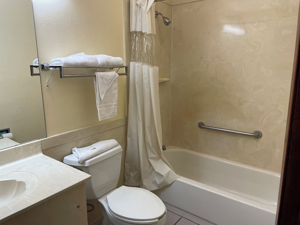 Western Inn Express Hazlehurst 15/19