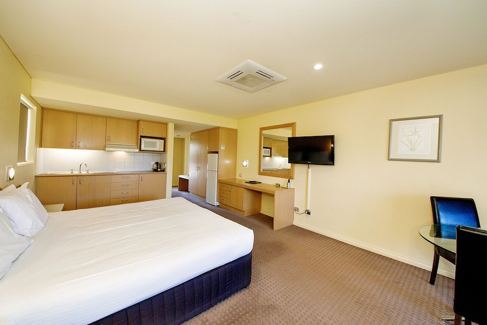 Yarrawonga Mulwala Golf Club Resort 21/86