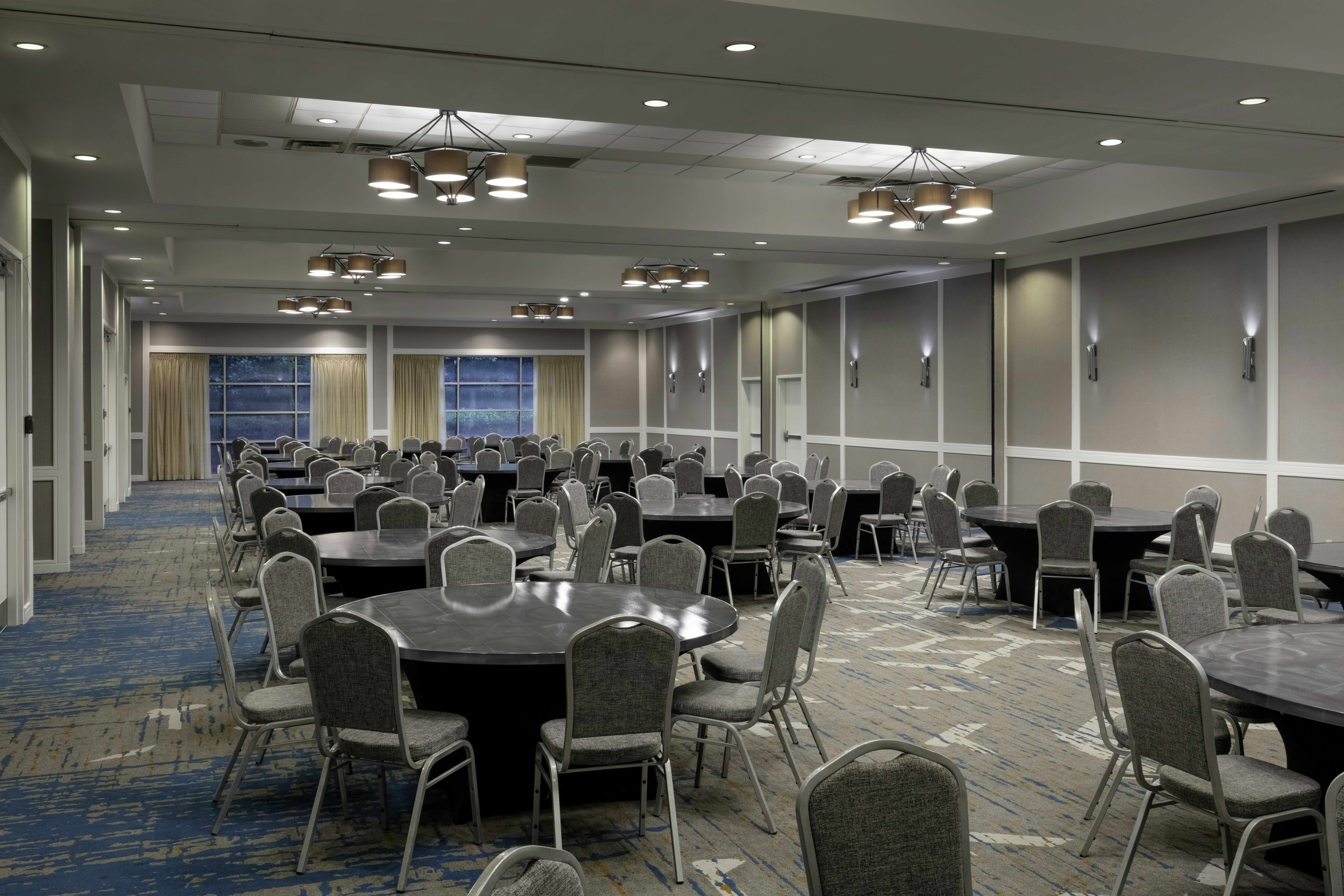 Doubletree By Hilton Birmingham Perimeter Park 48/58