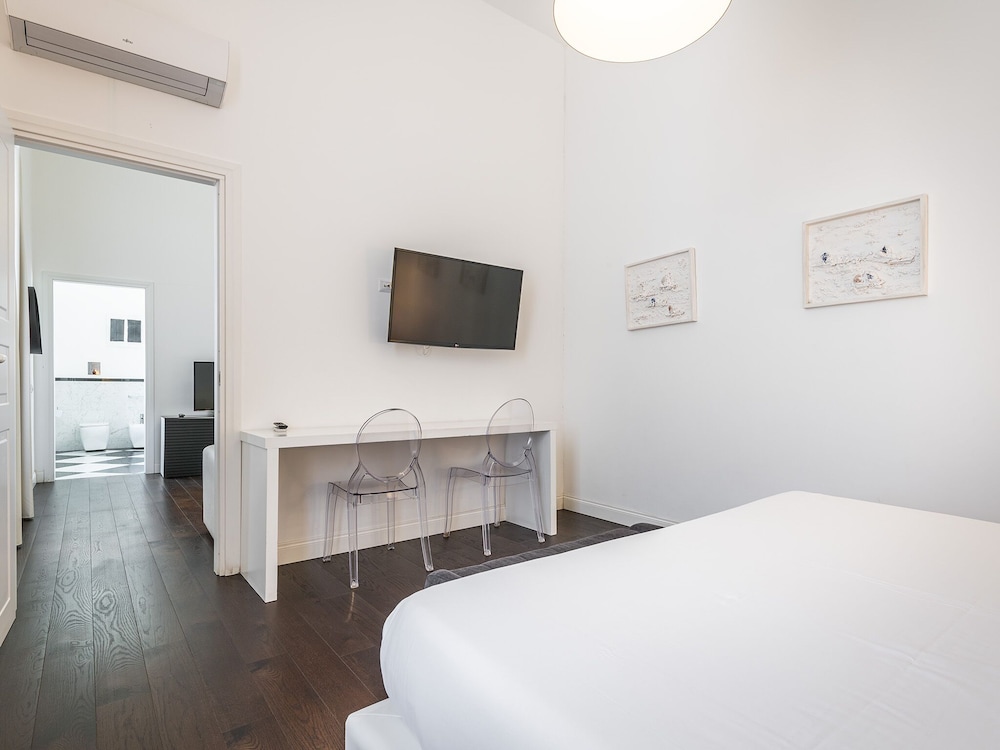 Cagliari Boutique Rooms And Suites 42/50