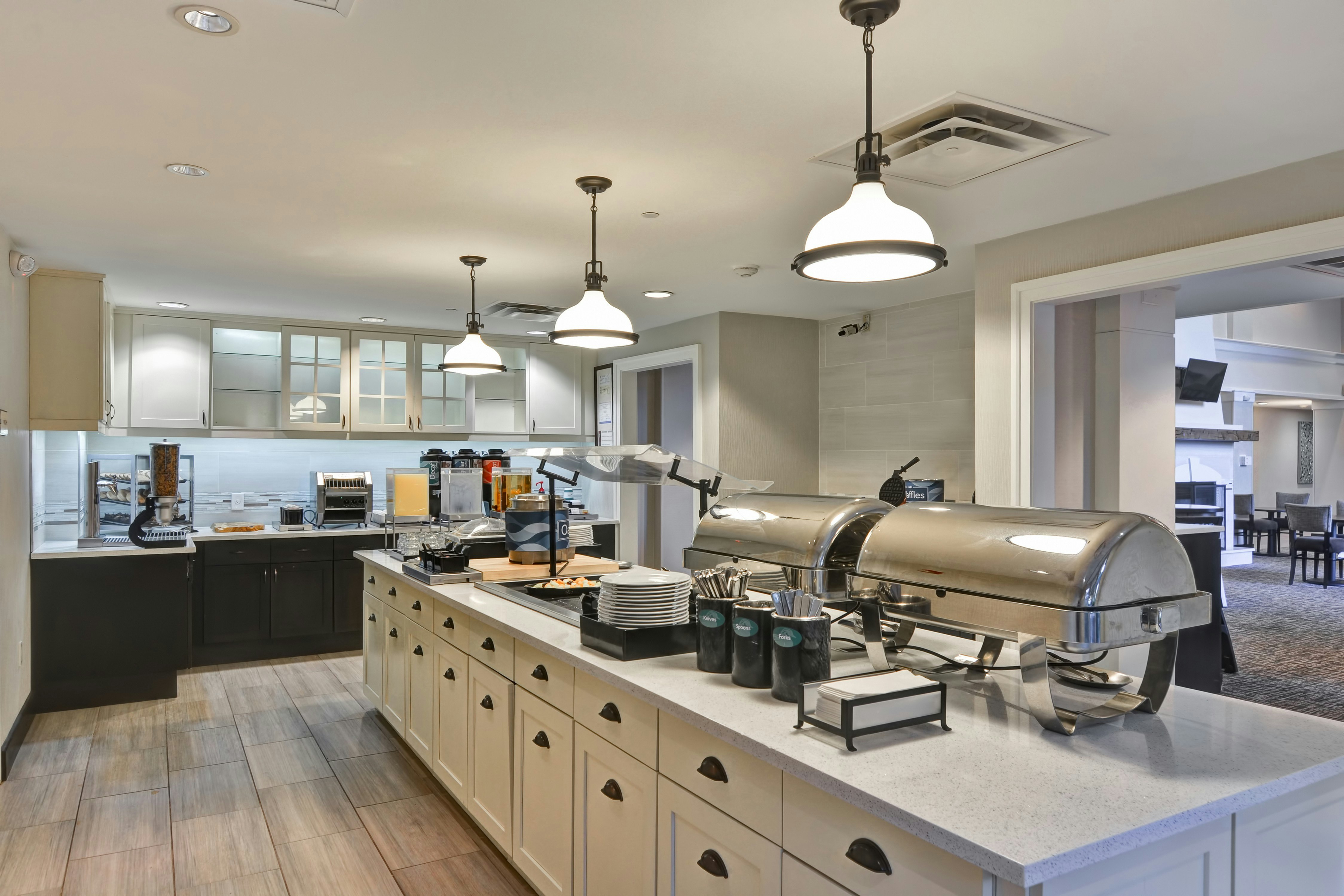 Homewood Suites by Hilton Aurora Naperville 21/22