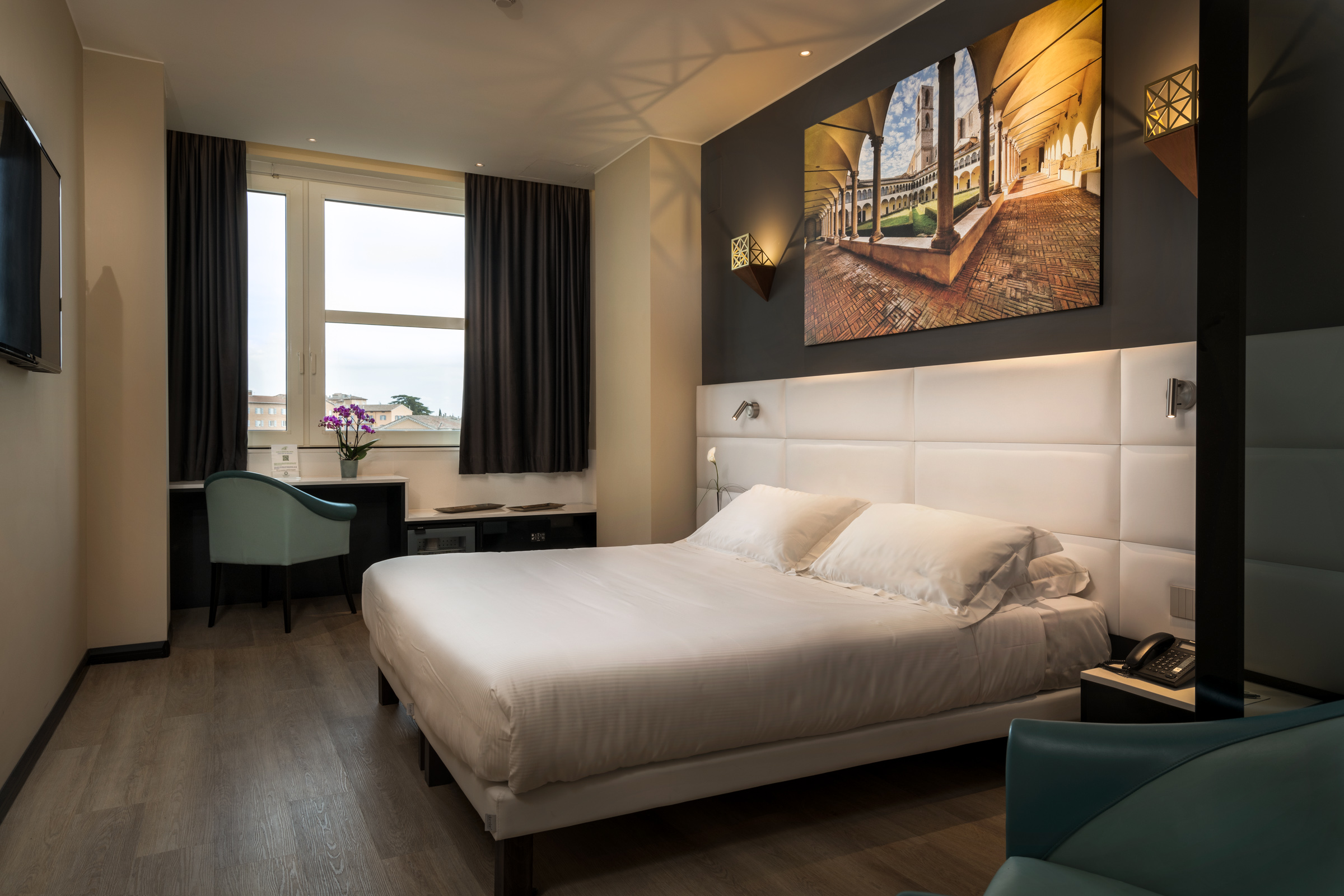 Superior, King Bed, Sangallo Palace 7/10