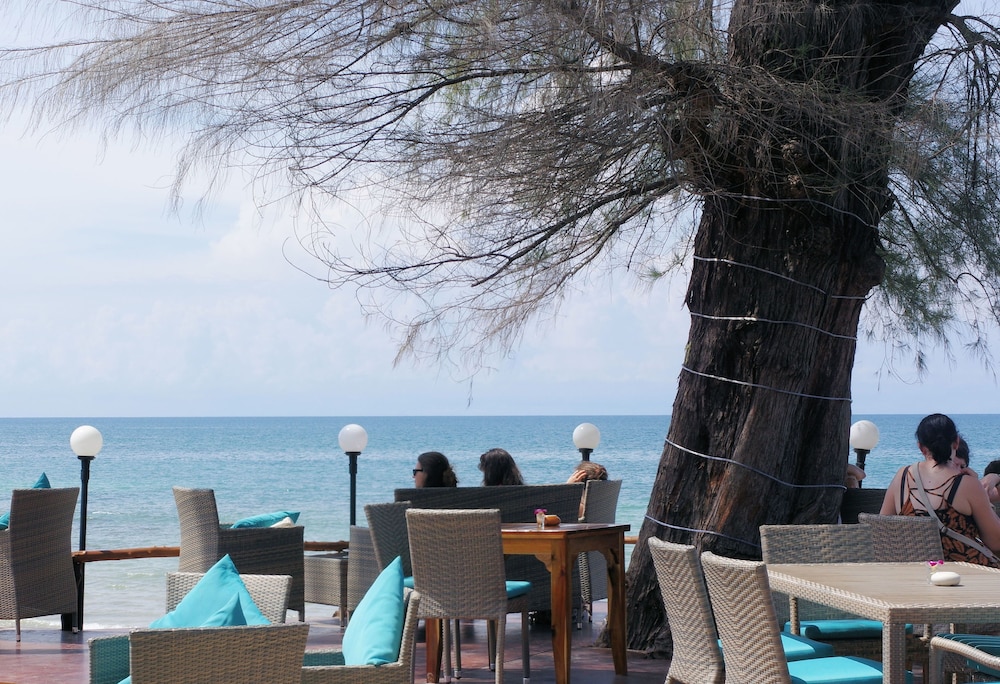 Thai House Beach Resort 29/50