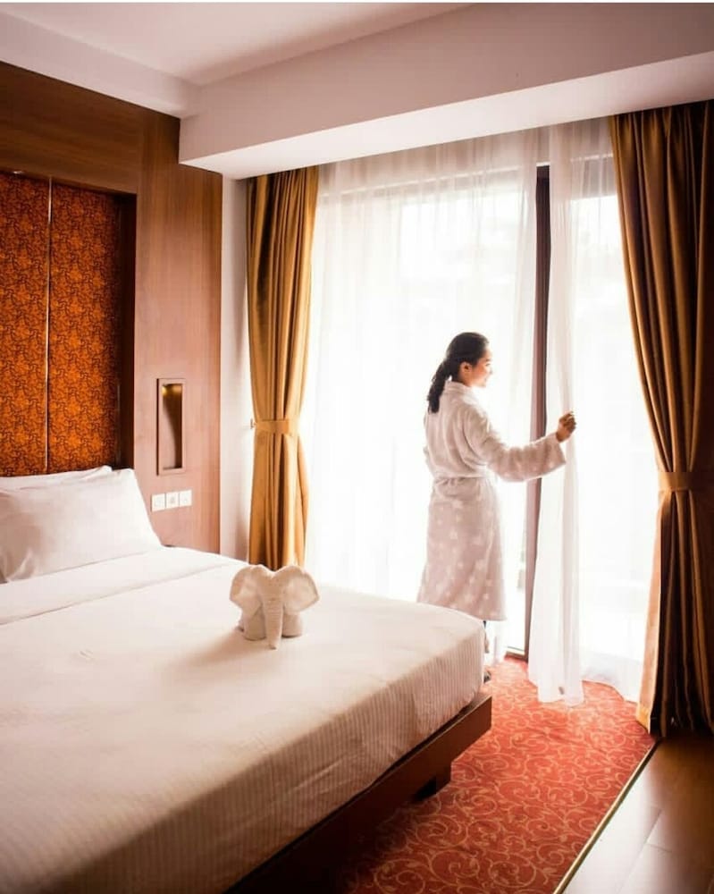 Anugrah Hotel 34/72