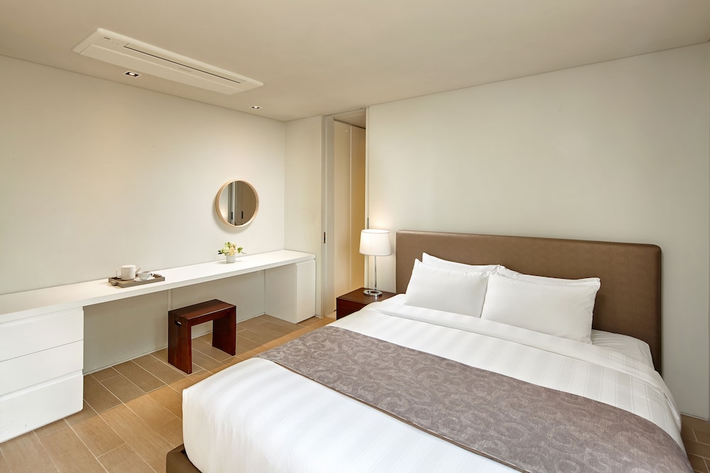 Lotte Resort Jeju Art Villas 11/50