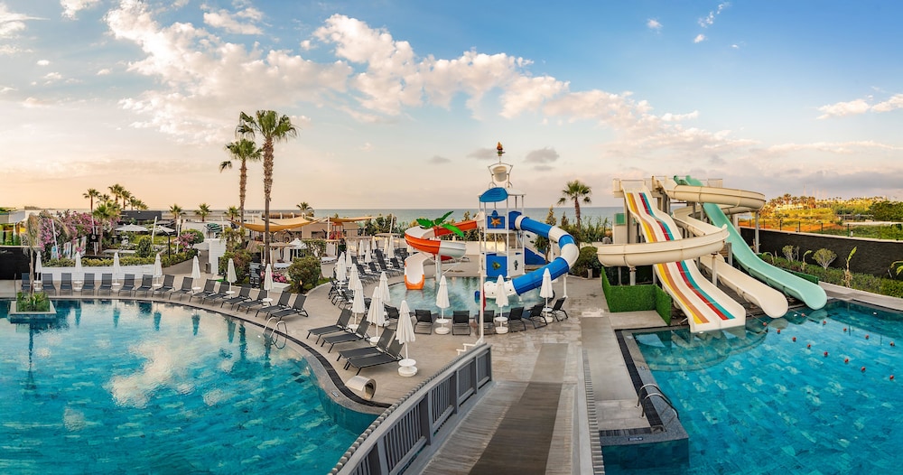 White City Resort 72/80