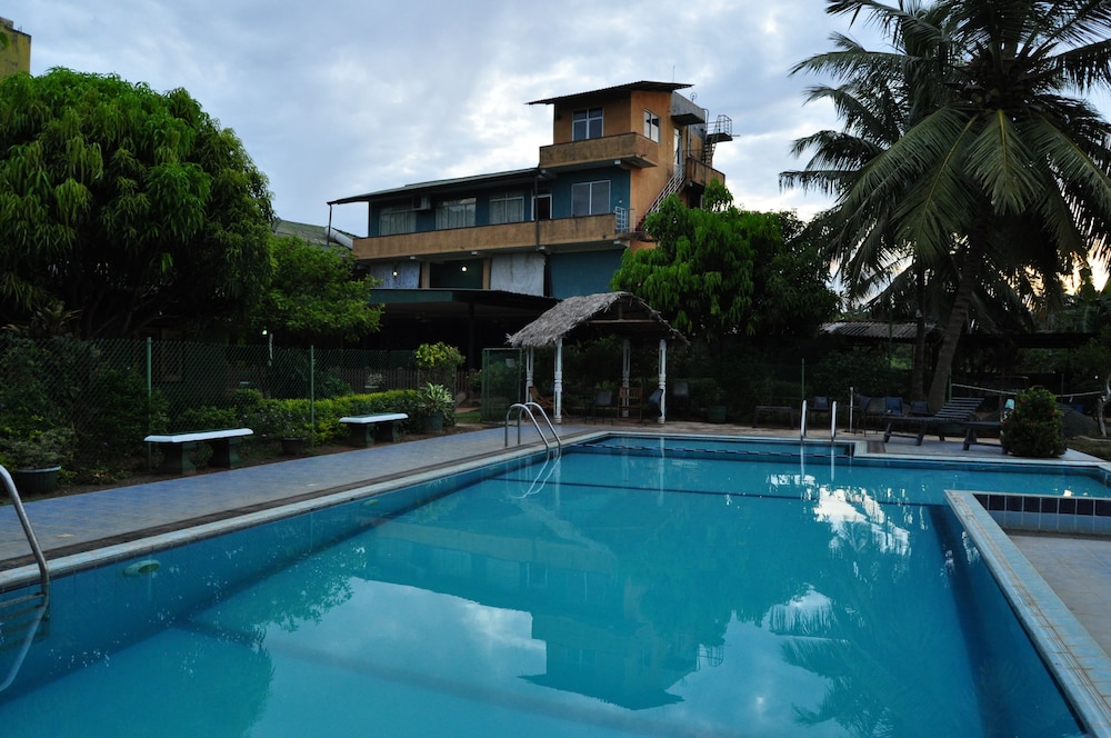 Nilketha Villa Eco Hotel 3/42