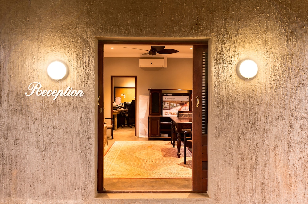The Hilton Bush Lodge 20/45
