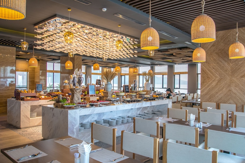 Haian Beach Hotel And Spa 52/71