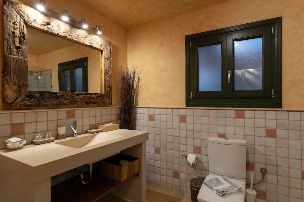 Thermesea Luxury Lodge 66/68