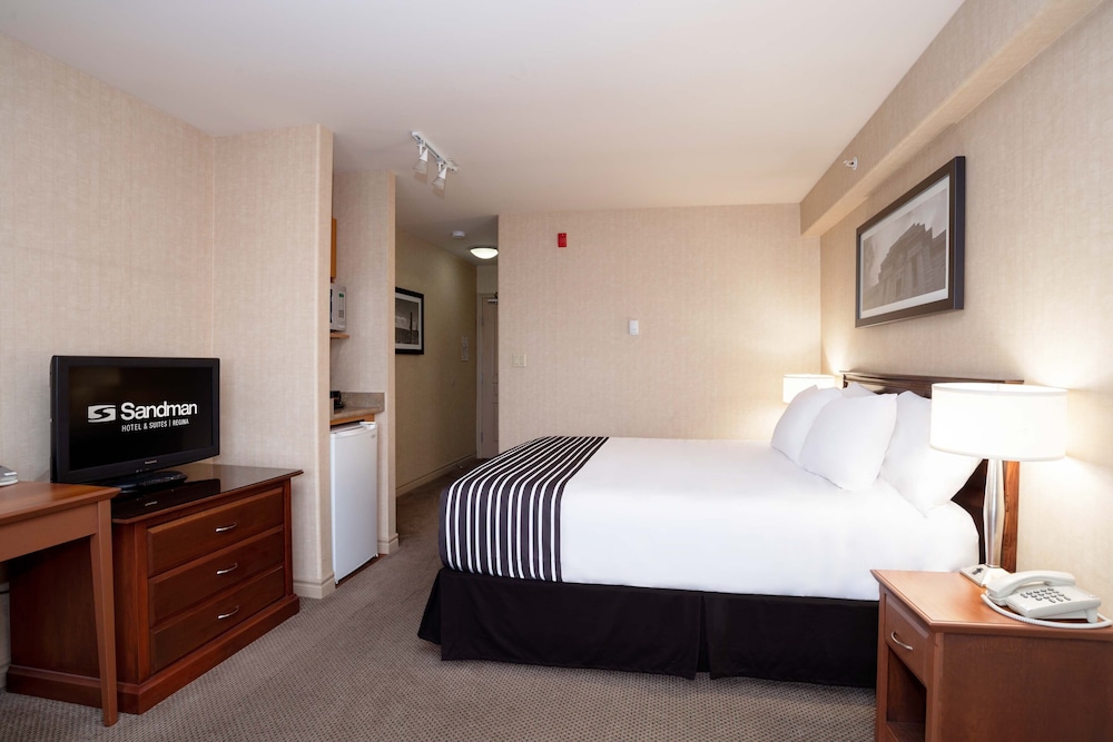 Sandman Hotel & Suites Regina 16/47