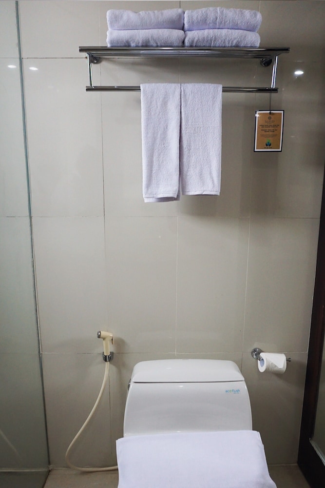 Namira Syariah Surabaya Hotel 39/39