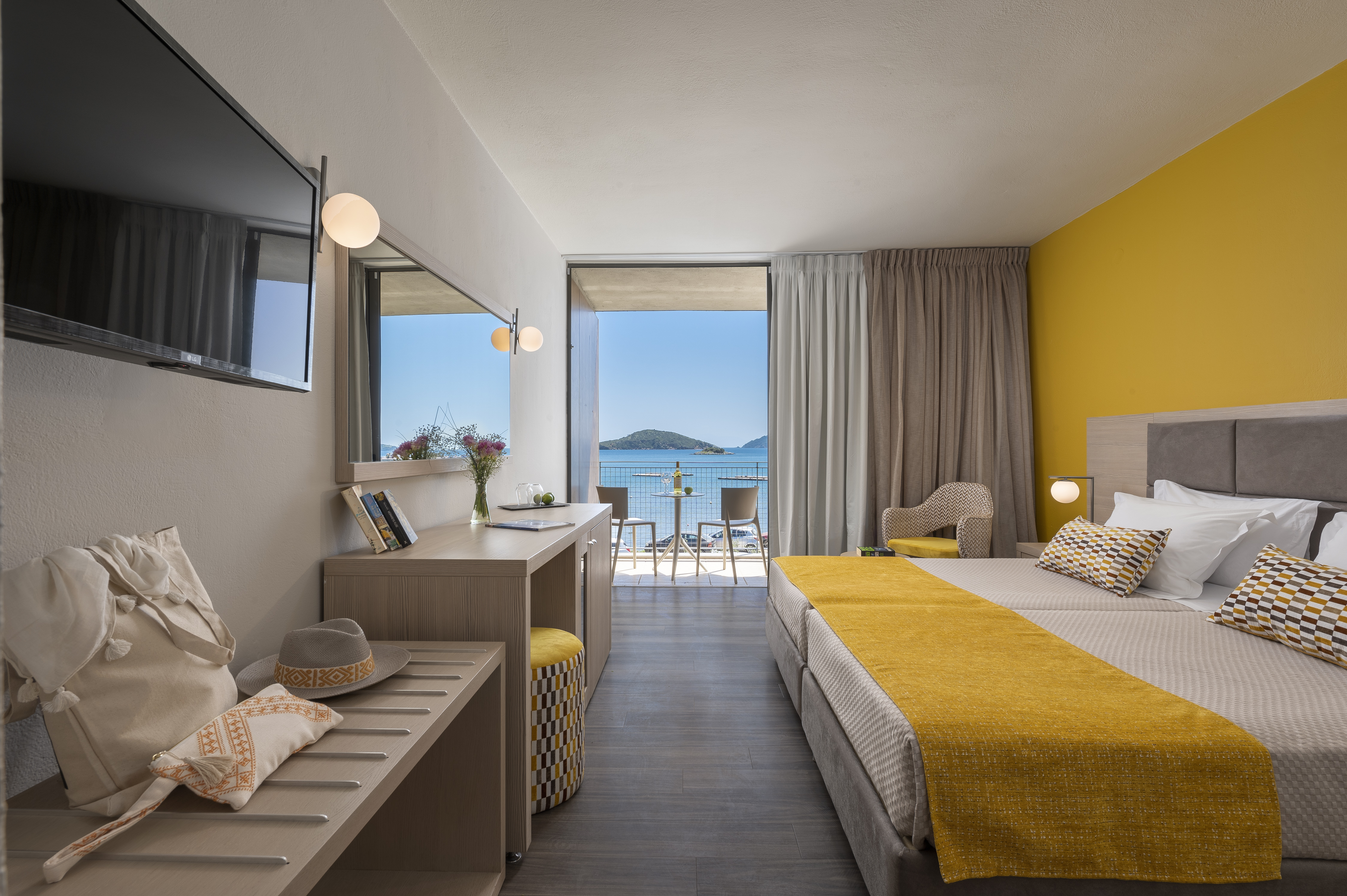 Premium, Full Sea View
