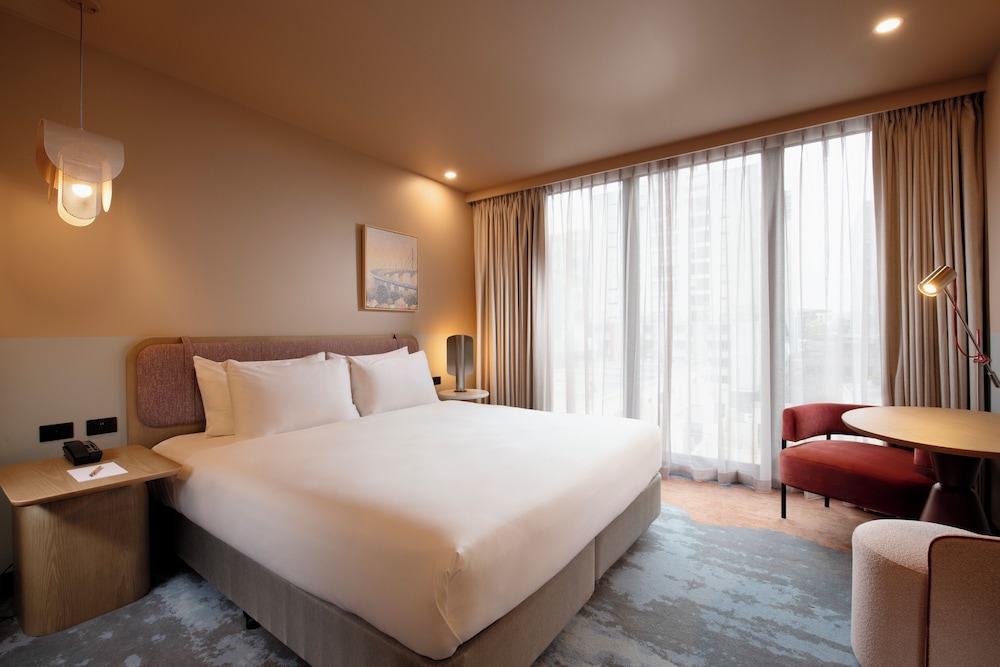 Mercure Melbourne La Trobe Street 16/51