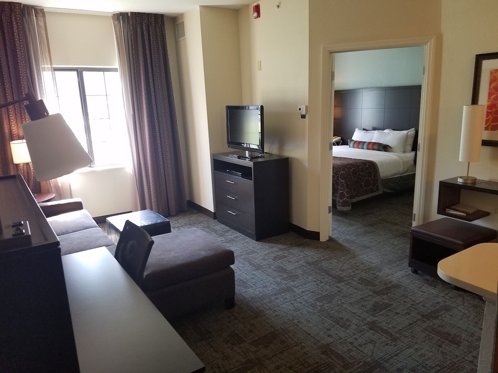 Staybridge Suites Cincinnati North Oh 55/69