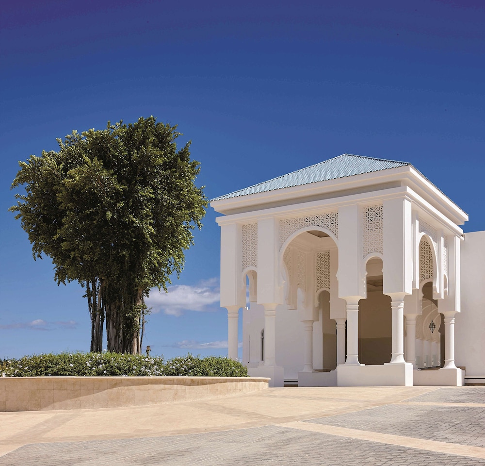 Banyan Tree Tamouda Bay 2/87