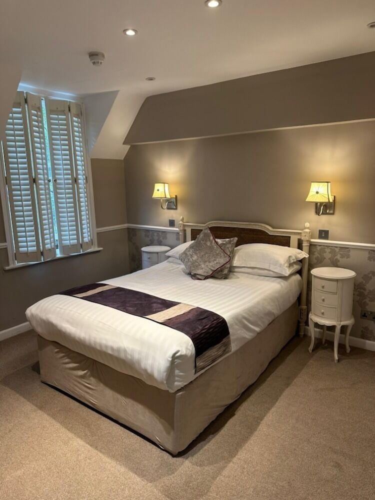 Langtry Manor Hotel 12/47