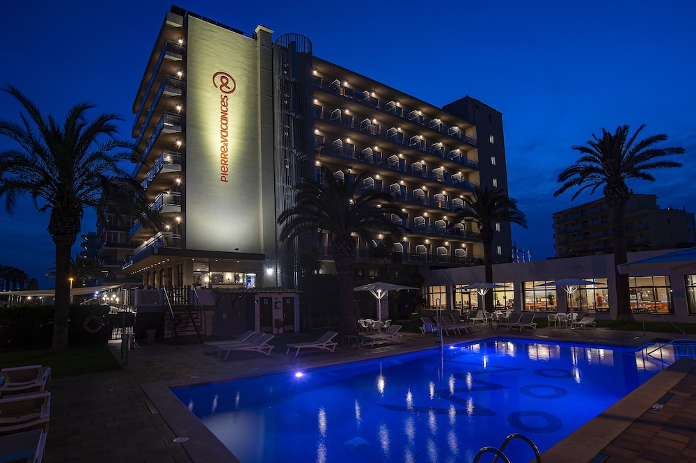 Monterrey Hotel 3/50