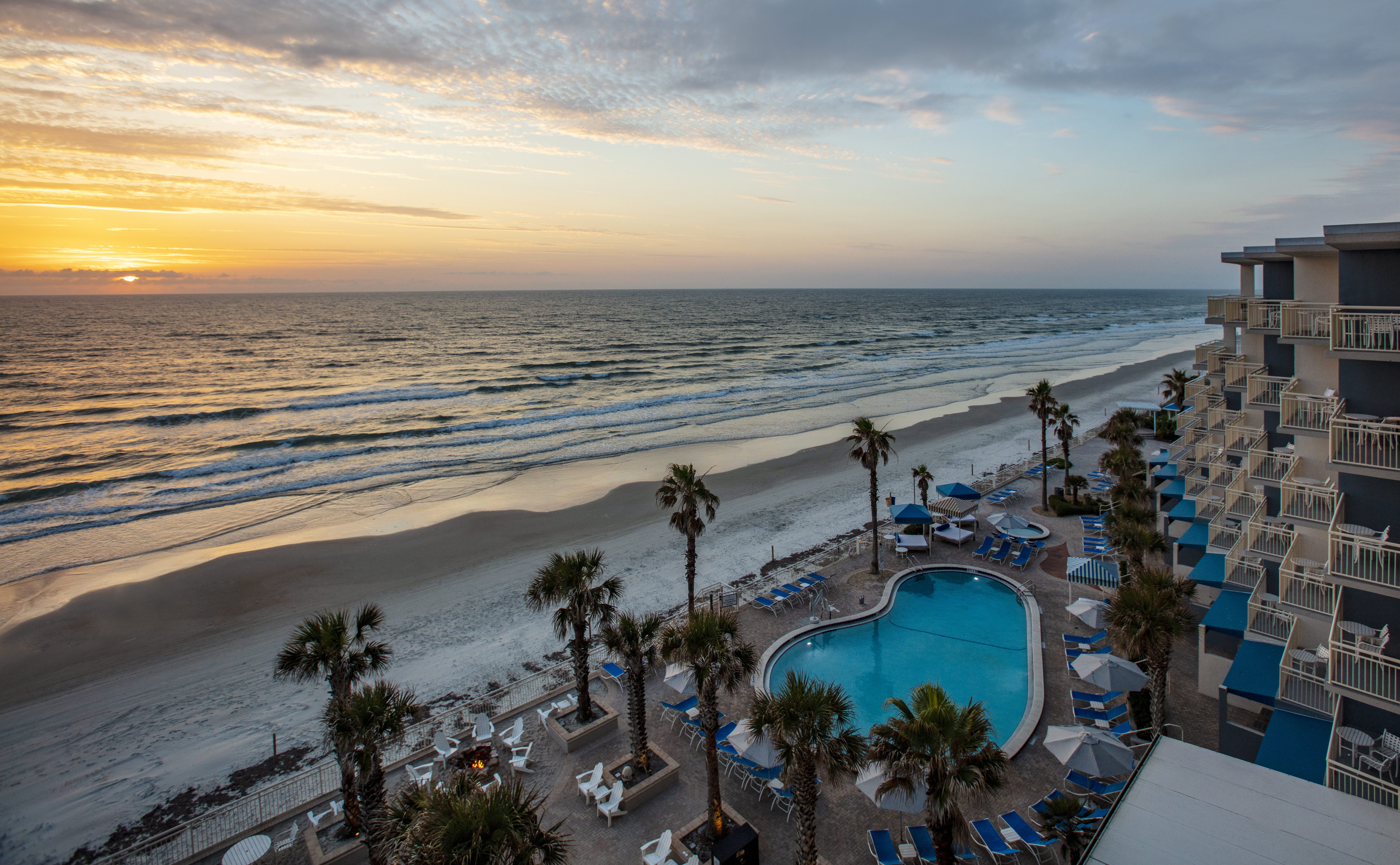 The Shores Resort Spa 60/69