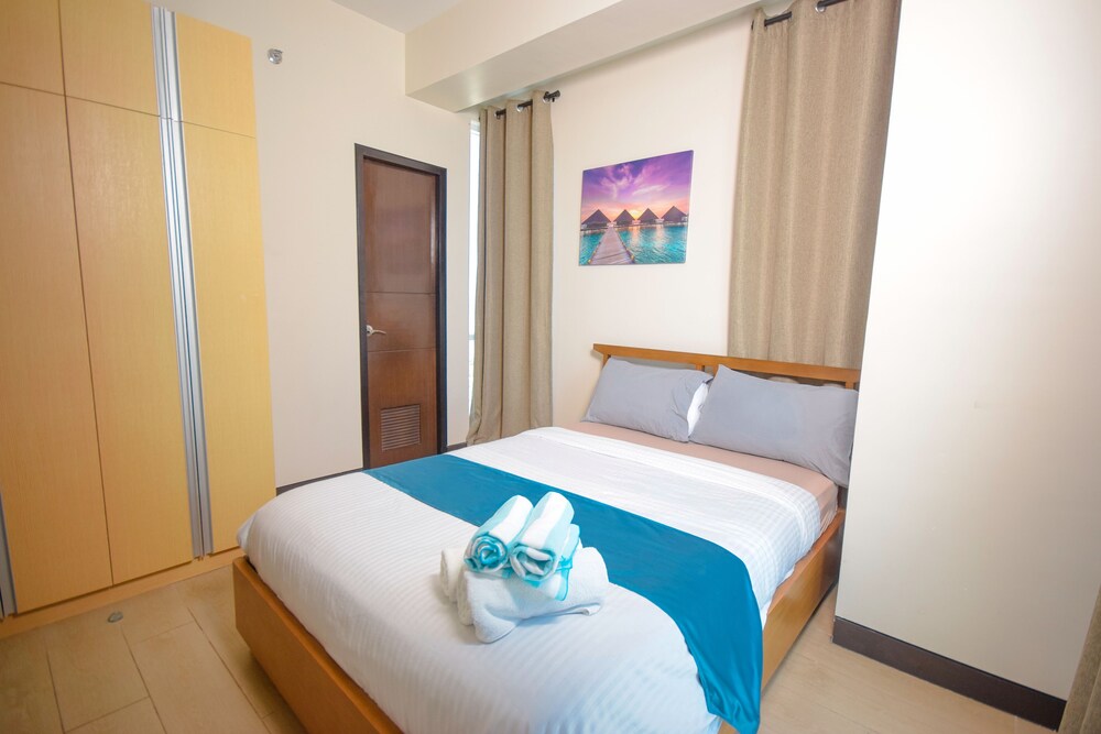 CSuites at 8 Newtown Residences 26/50