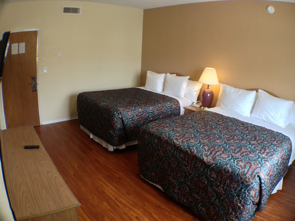 Parisian Hotel South Beach 8/32