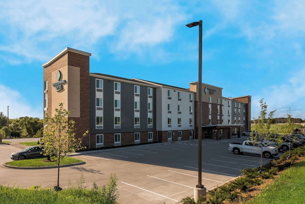Woodspring Suites Milwaukee - Menomonee Falls 19/27