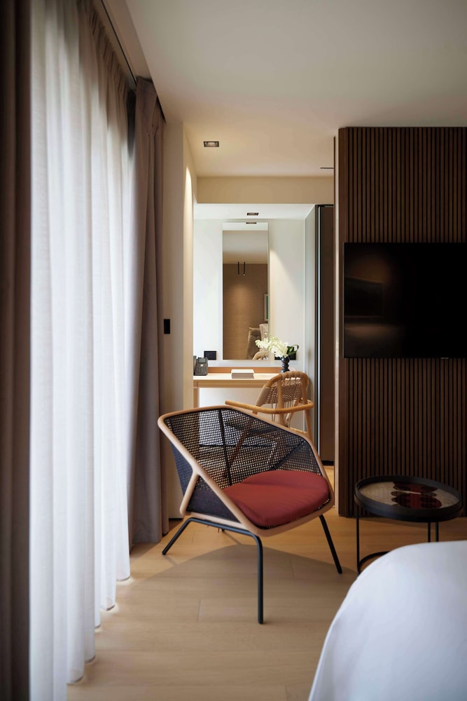 Dusit Suites Athens 53/58