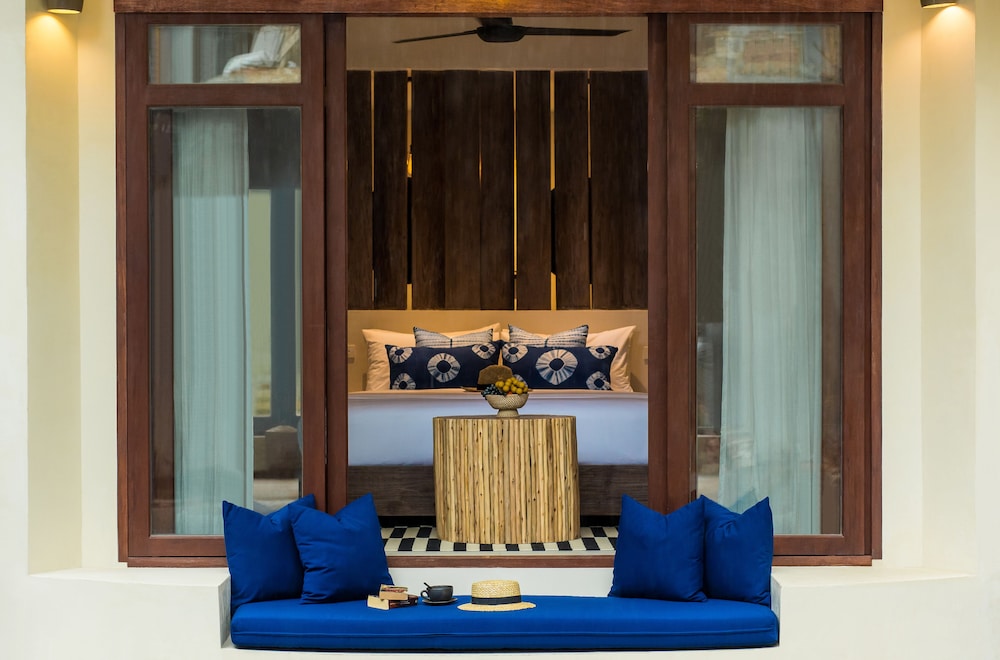 Bangsak Village - Adults Only 11/71