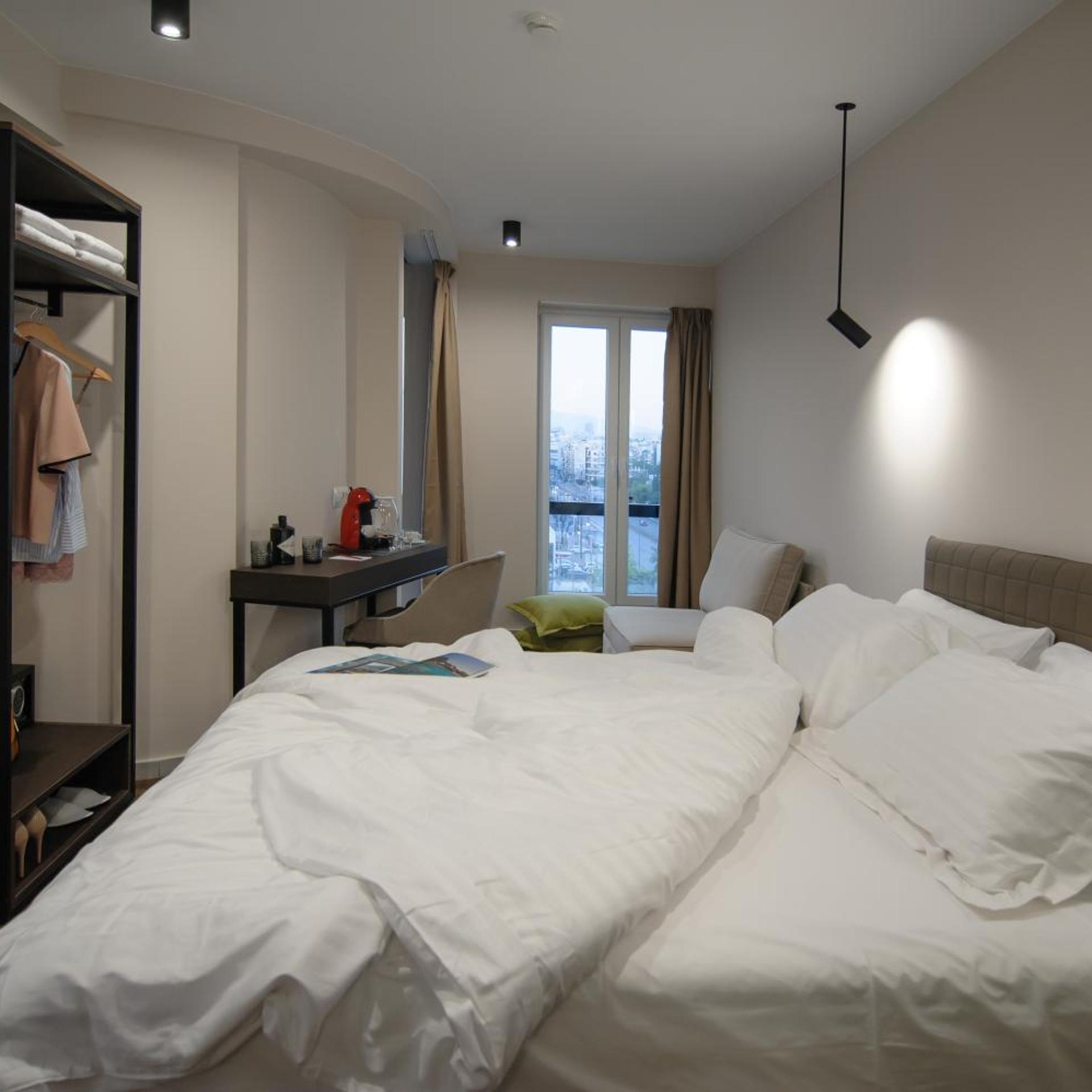 Superior, Studio, King Bed, Acropolis View