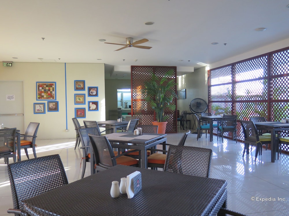 Alicia Apartelle 34/50
