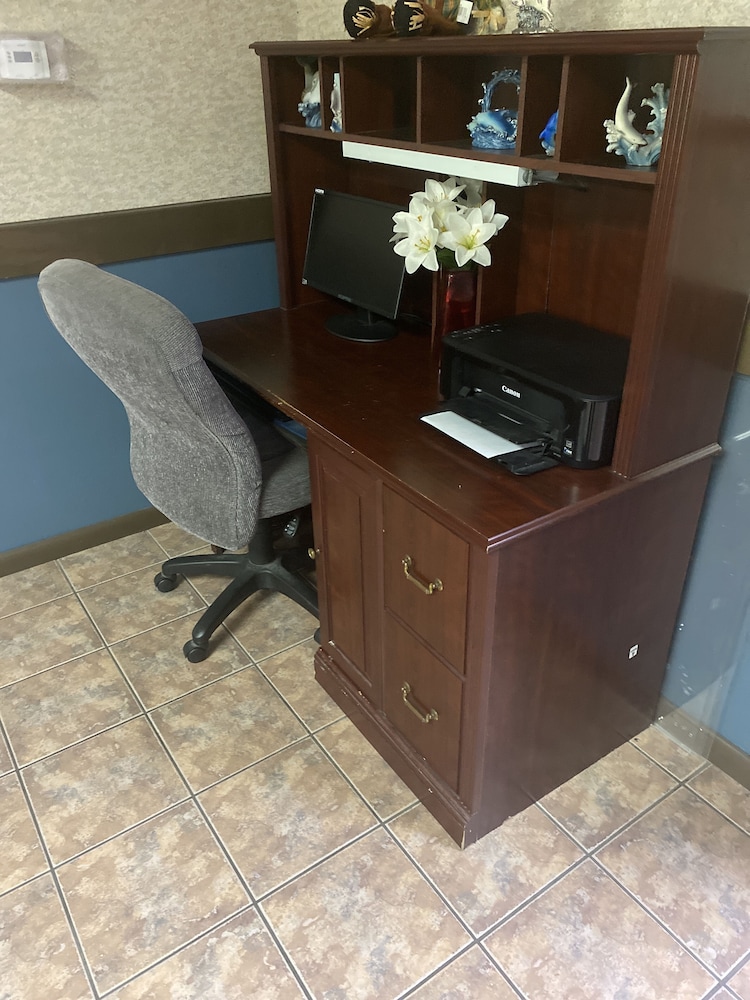Super 8 by Wyndham Fort Scott 2/49