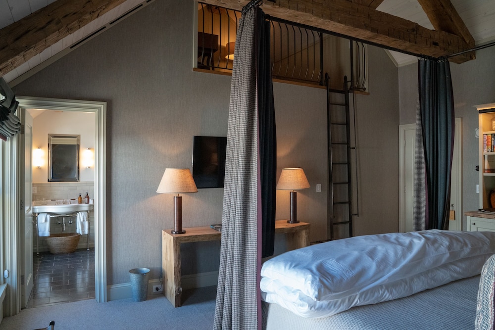 Public House Lofts by Eleven 16/49