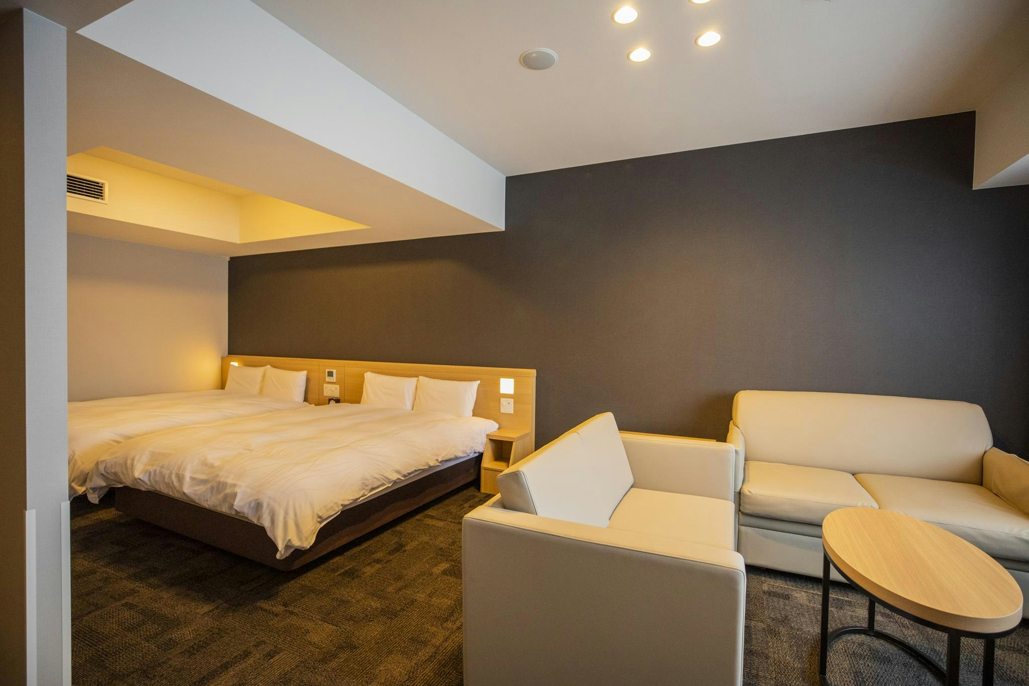 Deluxe, Twin Beds