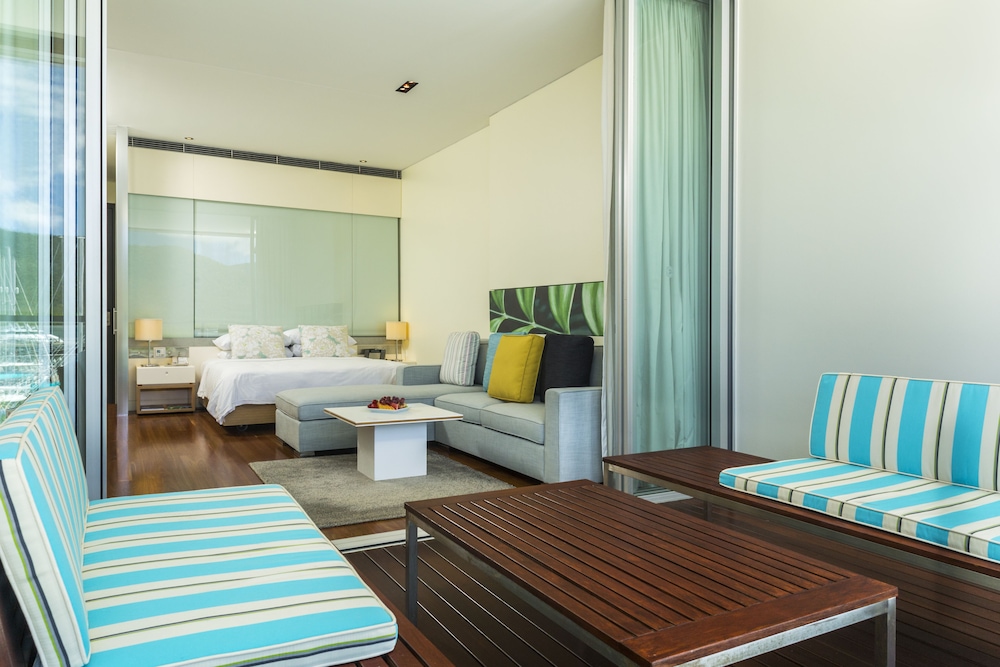 Shangri La the Marina Cairns 50/74