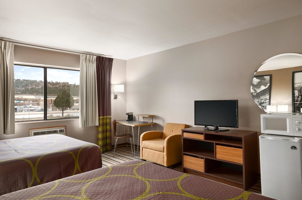 Super 8 By Wyndham Durango 25/30