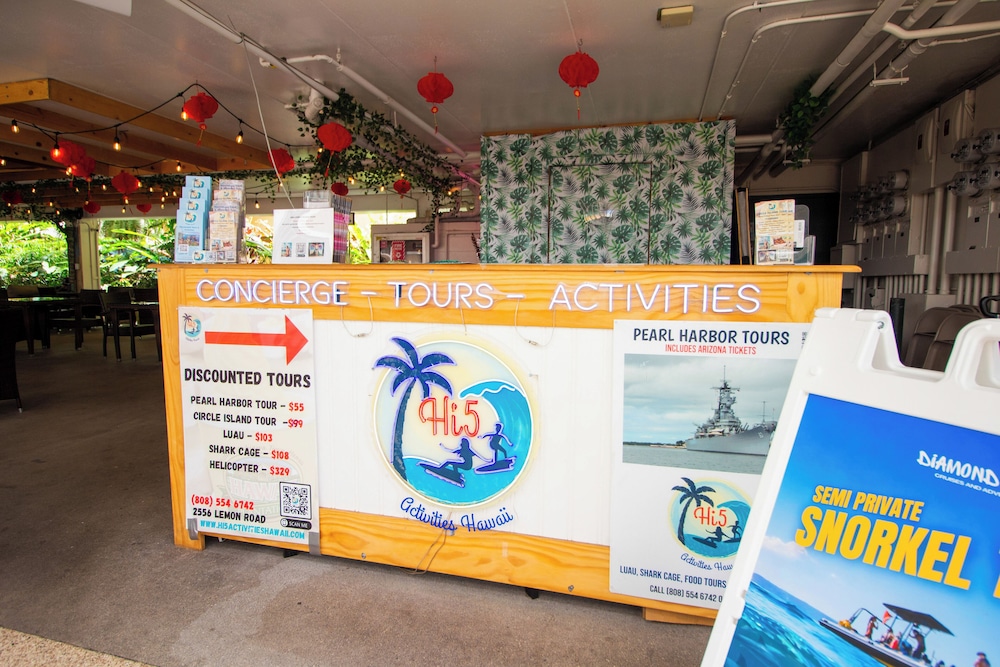 Waikiki Beachside Hostel 6/66