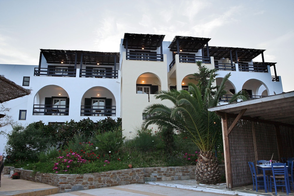 Andros Holiday Hotel 2/68