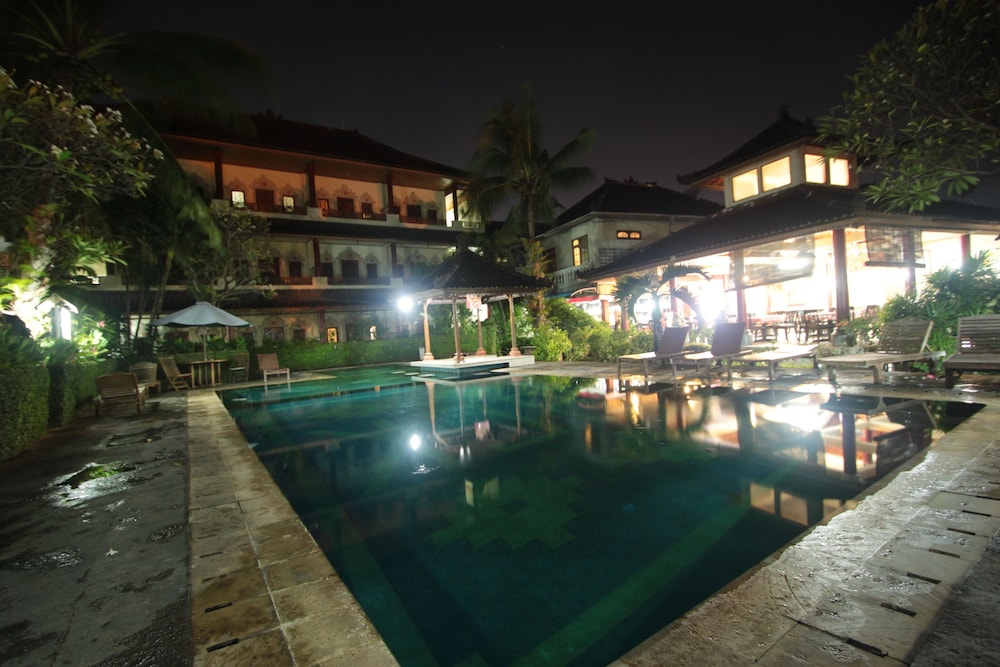 Bakung Sari Resort And Spa 3/41