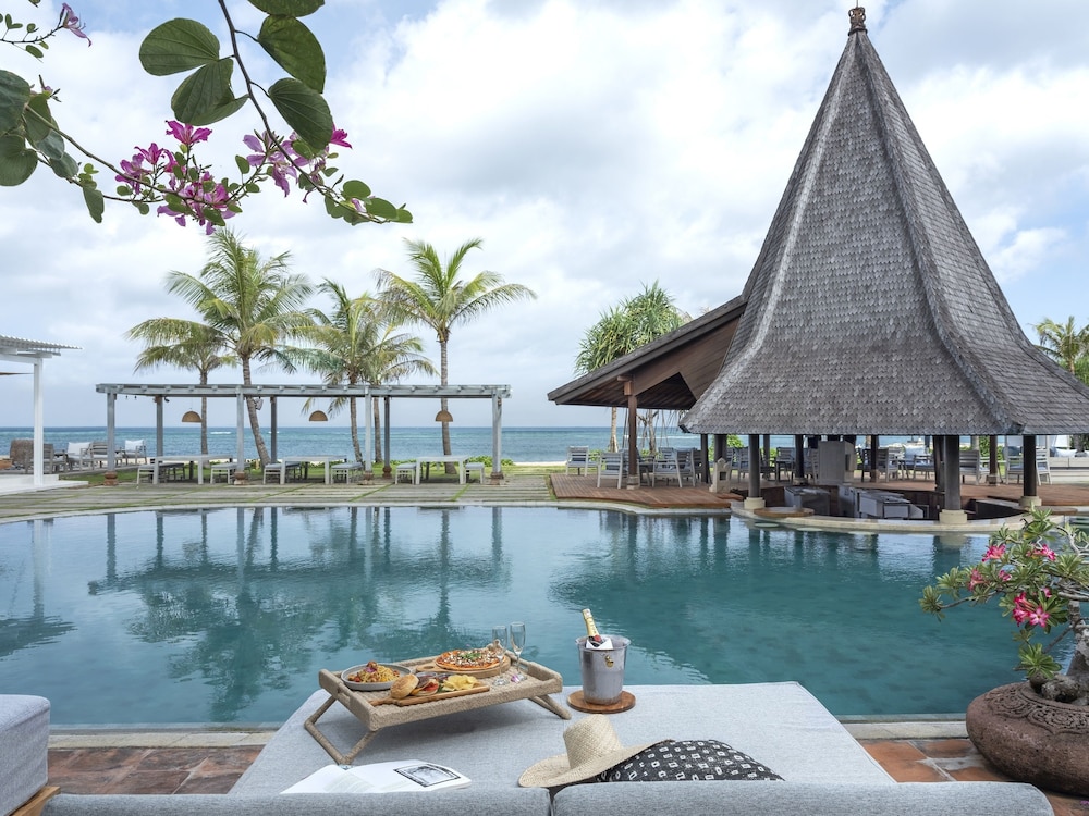 Sadara Resort 66/70