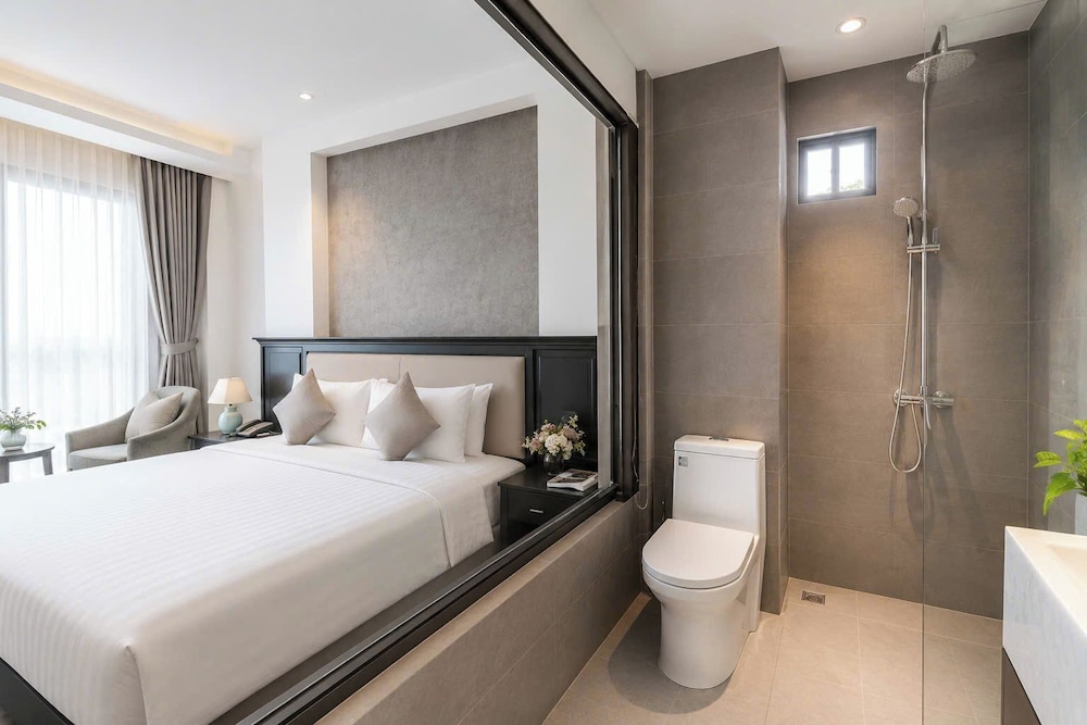 Park View Luxury Hotel 47/48