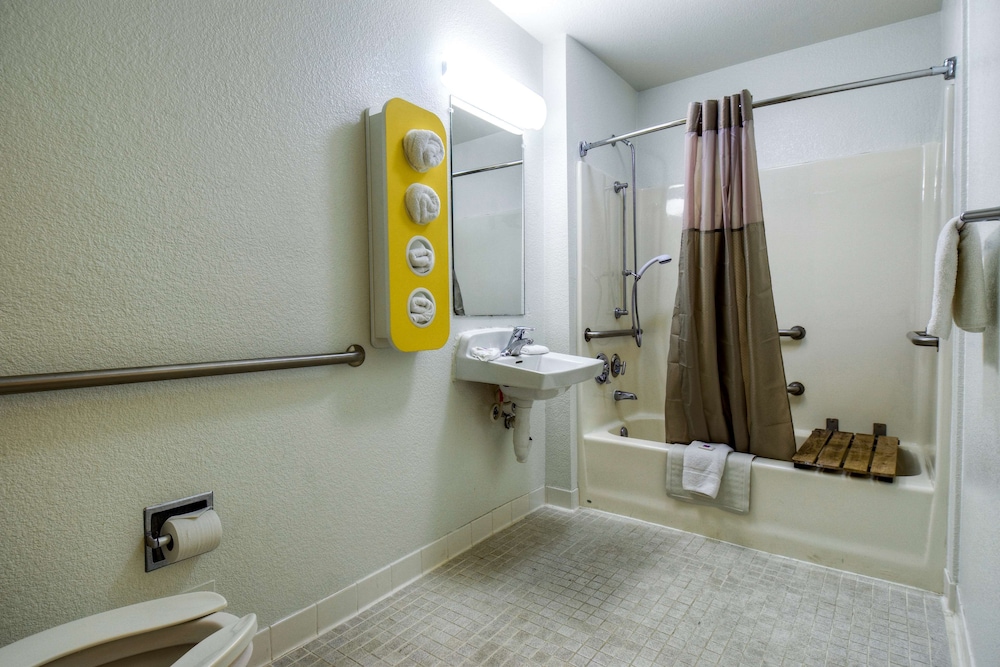 Motel6 Escondido Ca 36/54