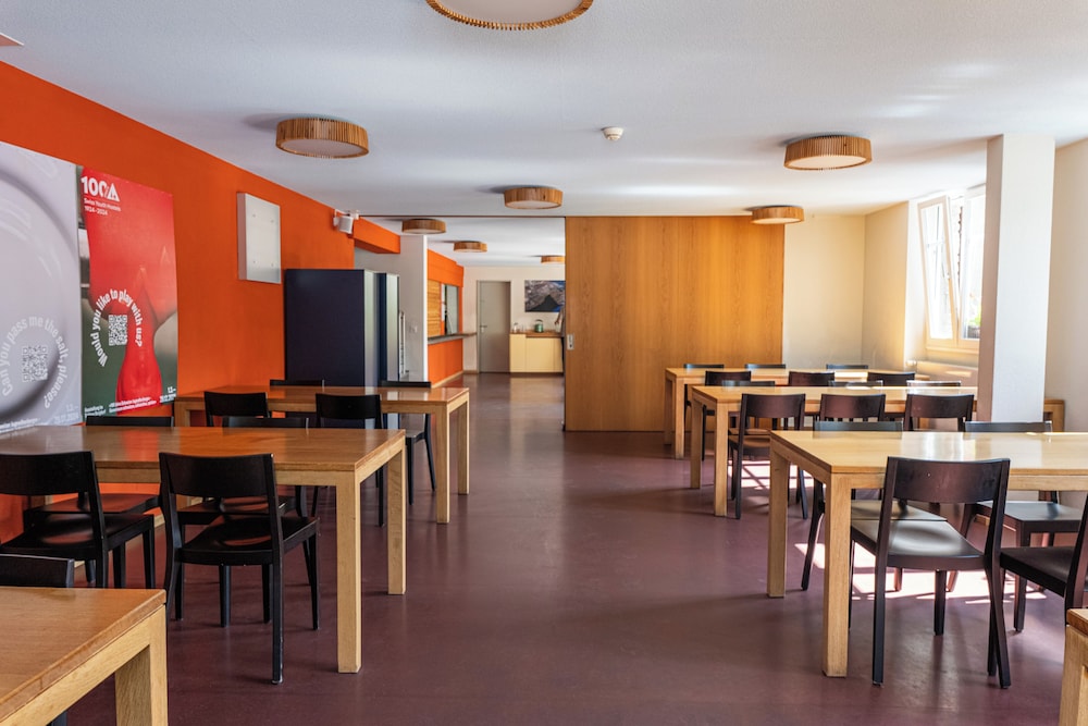 Youth Hostel Zermatt 54/64
