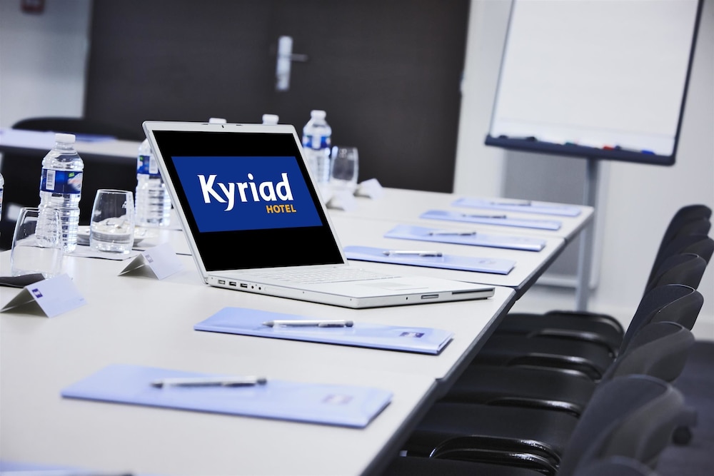 KYRIAD LAVAL 57/67