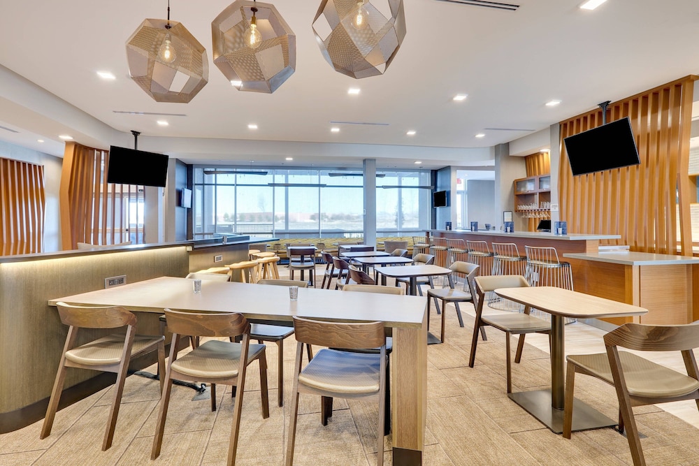 SpringHill Suites by Marriott Dallas Mansfield 39/53