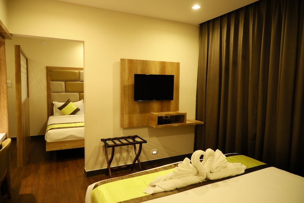 TAZ KAMAR INN 39/41