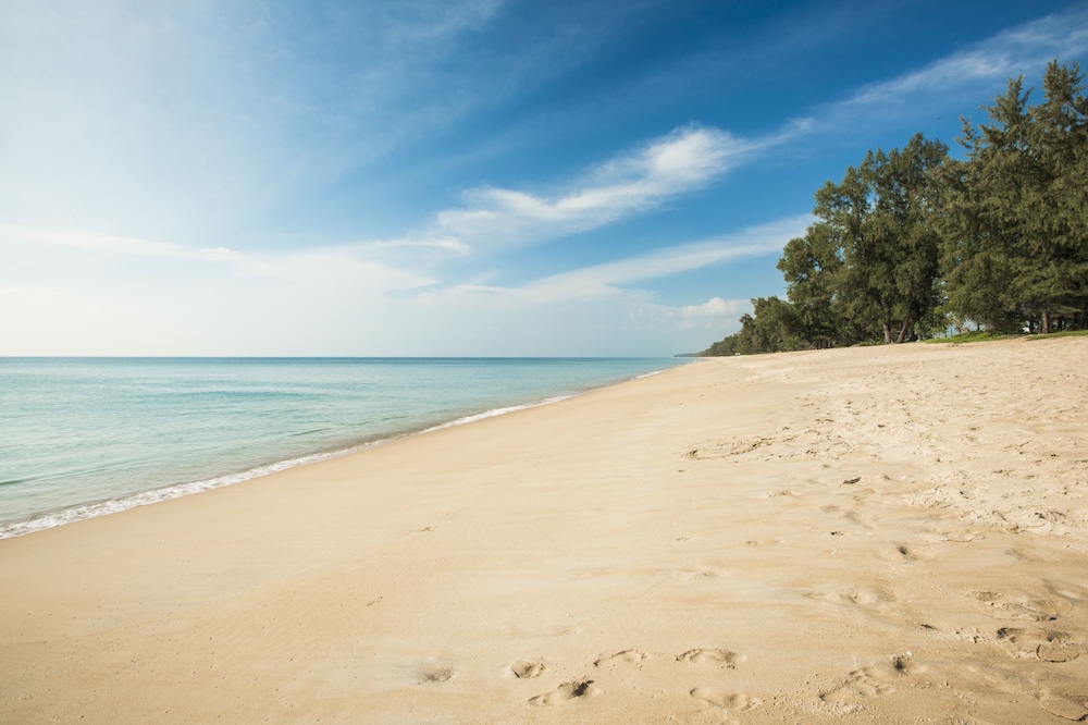 Estella Phuket Mai Khao Beach Resort 61/66