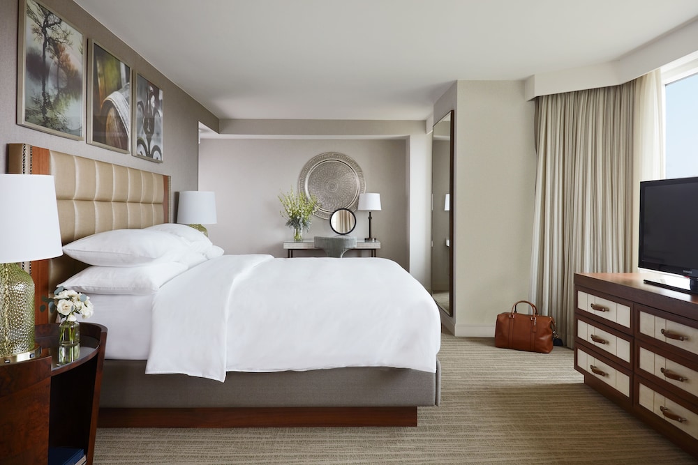 Lansdowne Resort And Spa 24/73