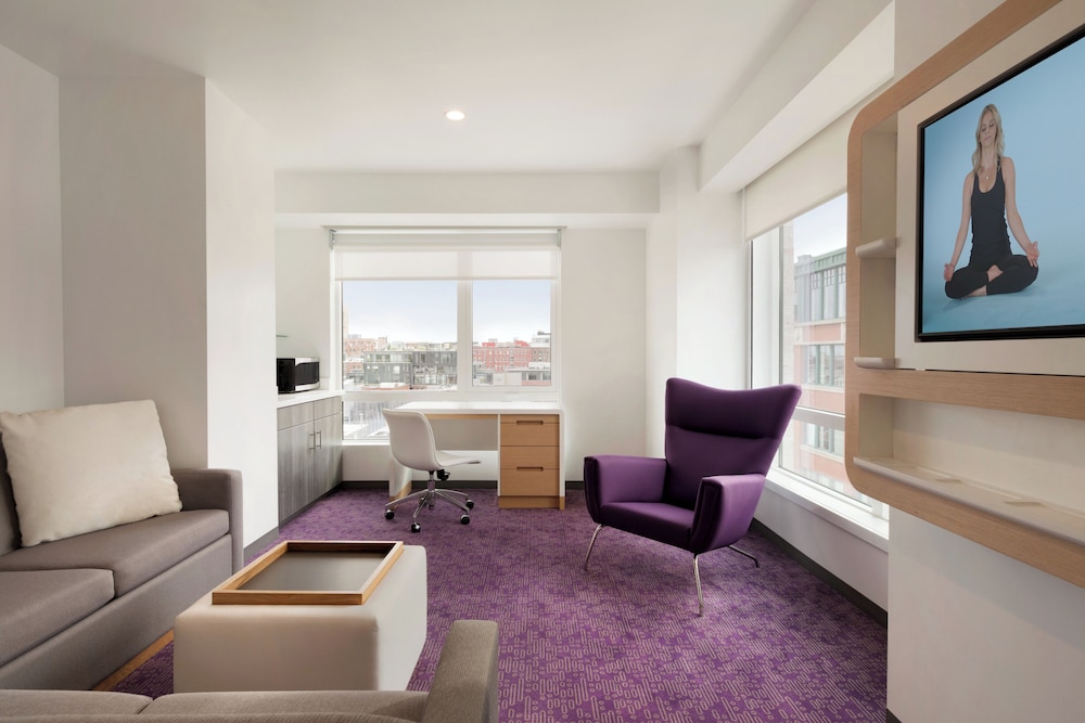 YOTEL Boston, Select by Hilton 55/79